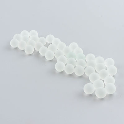 Dispenser à billes de verre de précision pour les vannes chimiques dans une couverture de pulvérisation améliorée